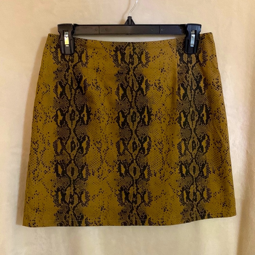 Snake print mini skirt